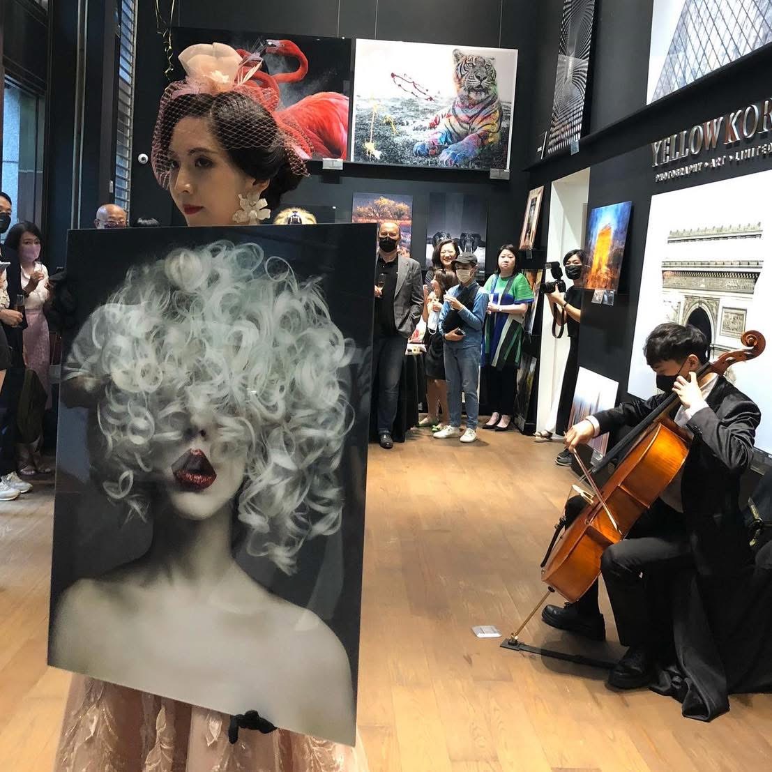 gallery grid image